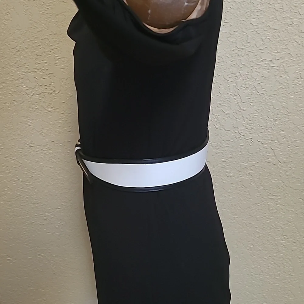 WOMENS BLACK/WHITE ELIE TAHARI LEATHER BELT SIZE S
